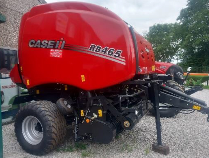 Presse à balles Case IH RB465